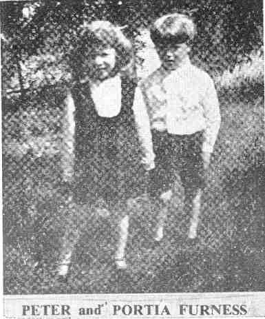 Ezek a gyönyörű, egészséges ikrek, Peter és Portia Furness, 4 és fél évesek, két héttel azután haltak meg, hogy beoltották őket hitelesített kormányzati vakcinával A haláleset 1931 májusában történt az angliai South Wigstonban, Leicester közelében. Ez azon kevés esetek egyike, ahol az orvosok a halotti bizonyítványon elismerték, hogy a halál valódi oka az oltás utáni agyvelőgyulladás volt.